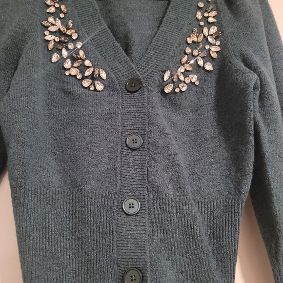 Express Sweater - Picture 3 of 4